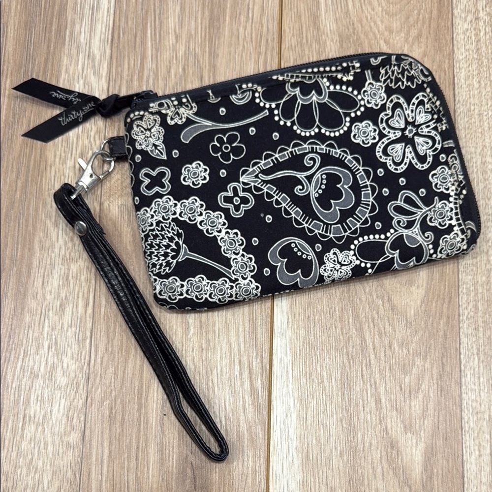 NWOT Thirty-One Black and White Floral Wristlet